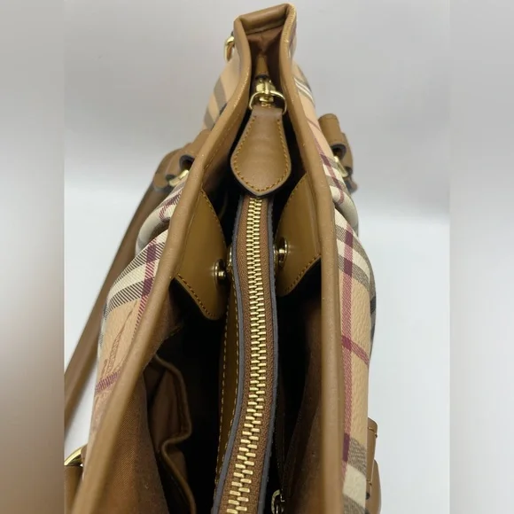 Burberry Beige and Black Check Shoulder Bag - Picture 9 of 15
